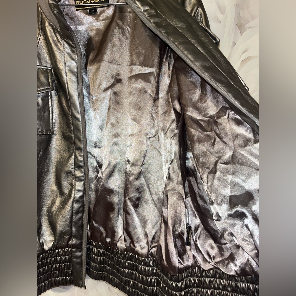 Vintage Rocawear Metallic Gold Jacket Faux Leather Y2K Bomber Women’s Size 1X​ - Picture 8 of 8